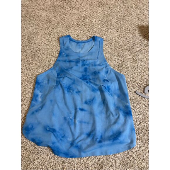 Lululemon Lightweight Run Kit Tank Top - Picture 2 of 4